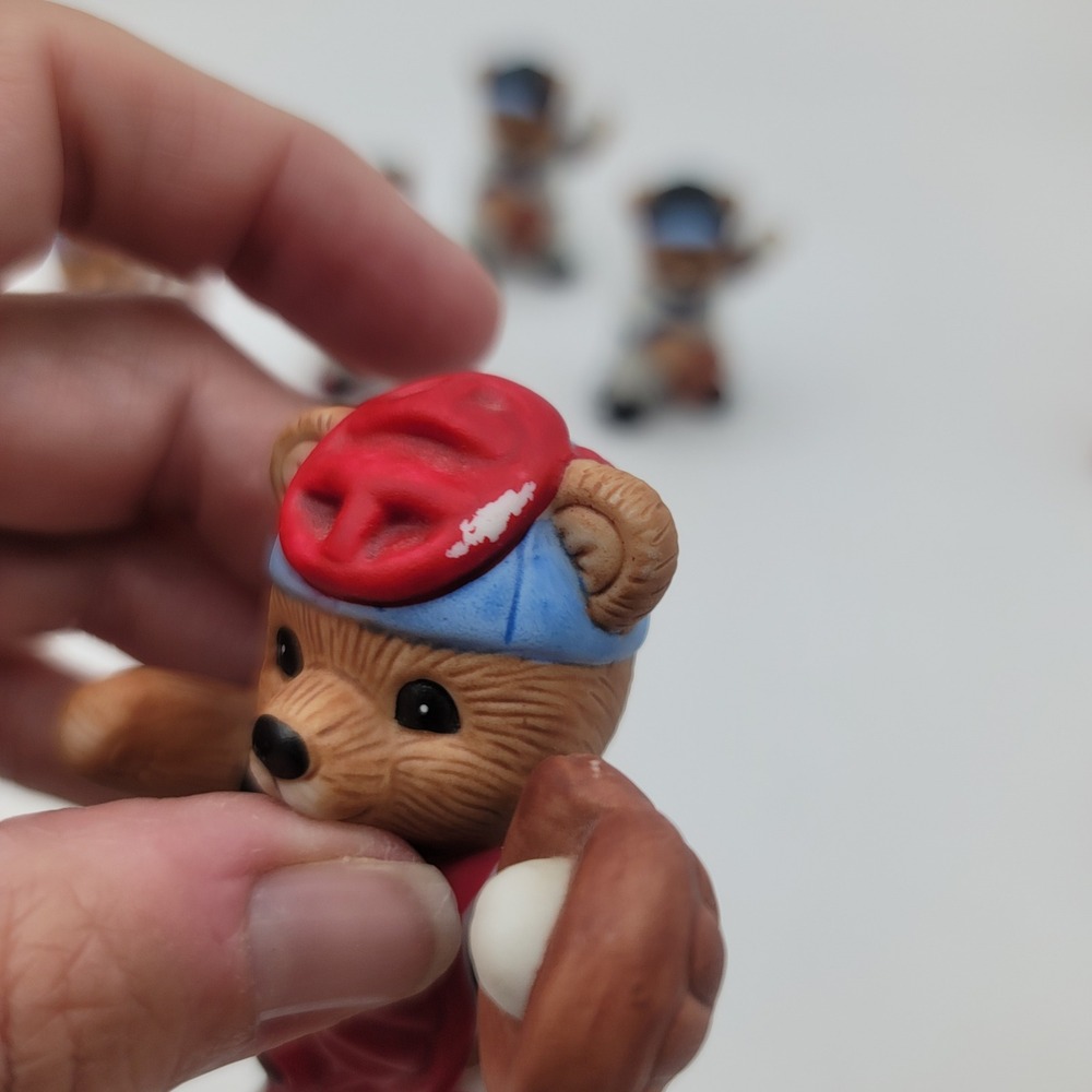 Vintage H&H Baseball Teddy Bear Figurines Set of 5 Ceramic Sports Decor 1403 - Picture 3 of 5